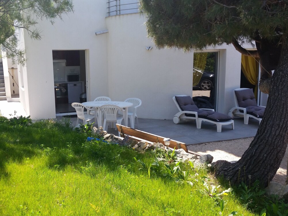 Cap Negre Villa — 4-Star Luxury Hotel in Sanary-Sur-Mer, France