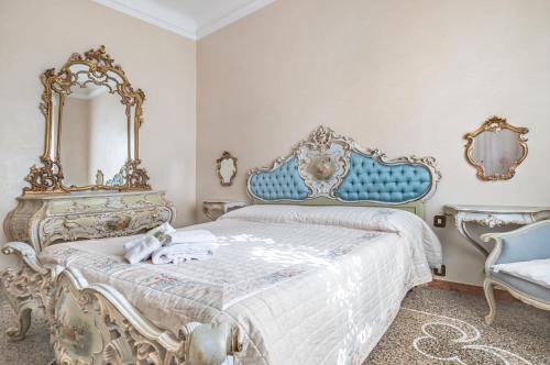 GuestHost Da Bianca e Bruno Chic Holiday Flat x6 — 4-Star Luxury Hotel in La Spezia, Italy