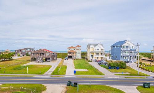 It's A Shore Thing Nags Head MP 11.5 Ocean View 130 Yds to Beach Pool Hot Tub Rec Room — 4-Star Luxury Hotel in Nags Head, United States