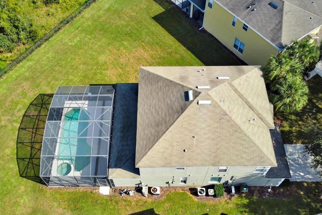 Mickeys Sunspot 6 bed Emerald Island Resort pool home - photo 21