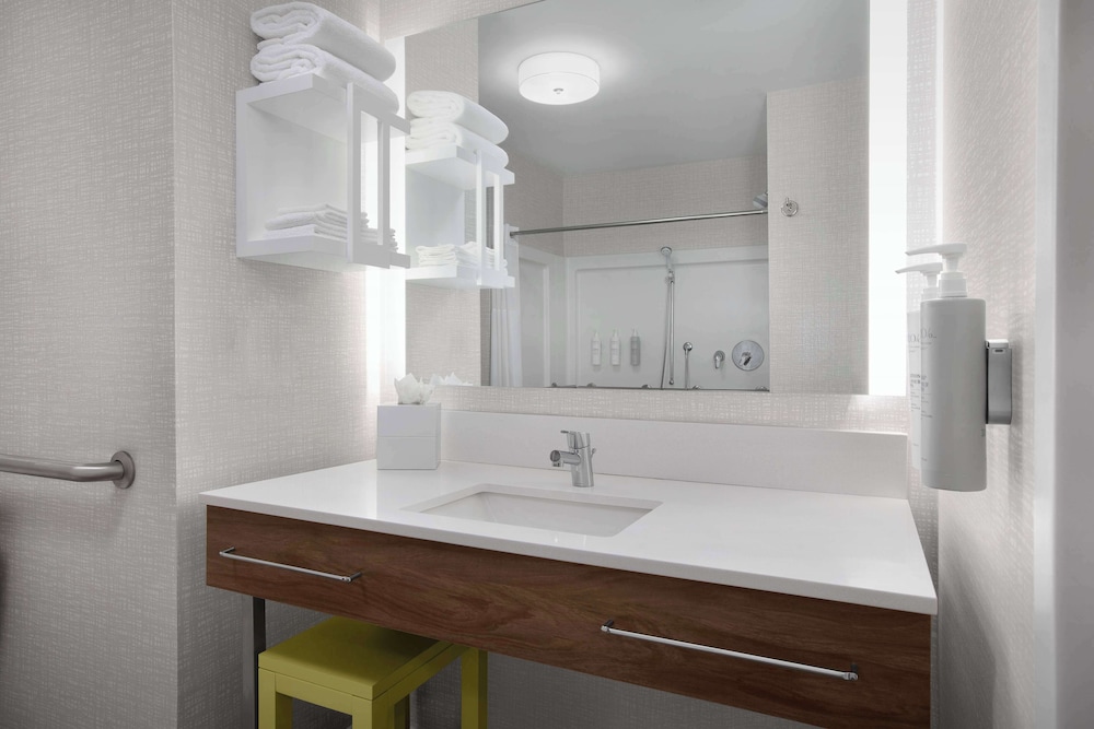 Hampton Inn Yorkville - photo 22