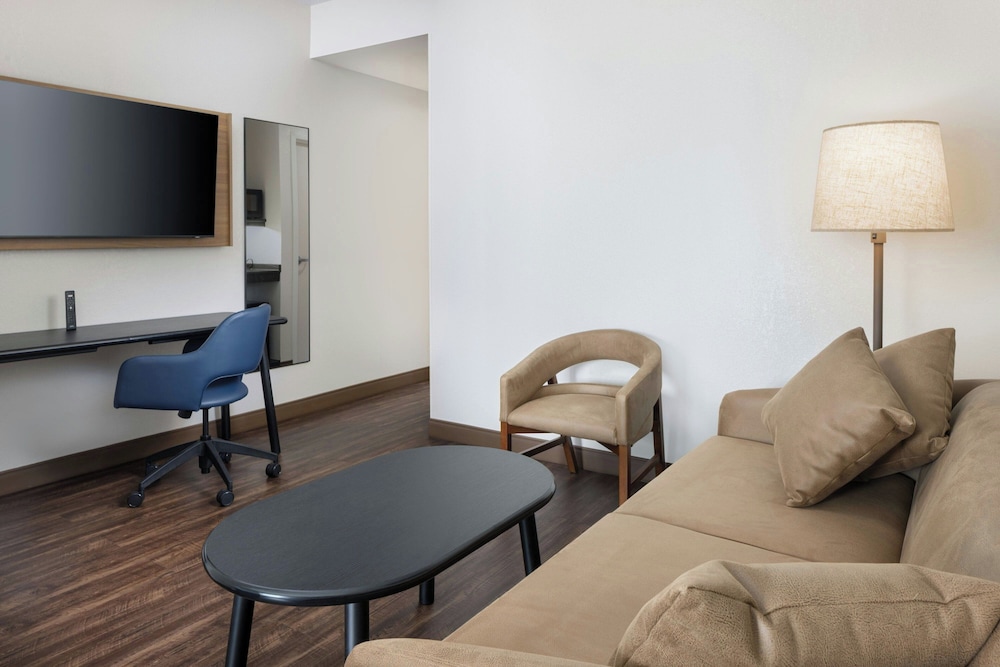 Fairfield Inn & Suites Lake City - photo 12