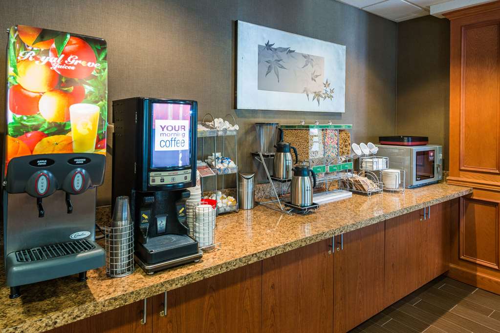 Comfort Suites Springfield Eugene - photo 17