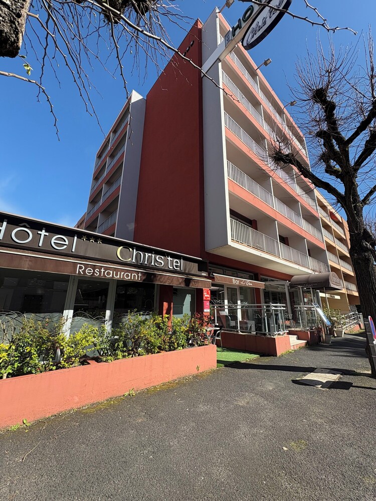 Hôtel Chris'tel - carbon neutral hotel in Le Puy-En-Velay
