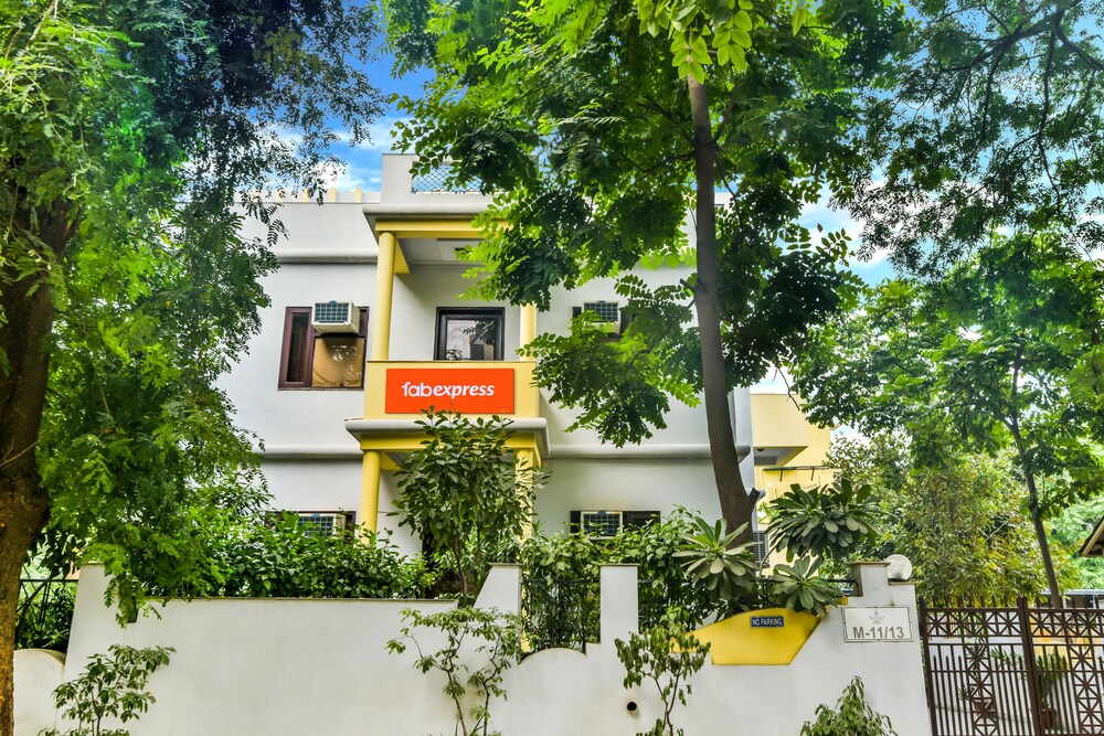 FabExpress Chirag Inn
