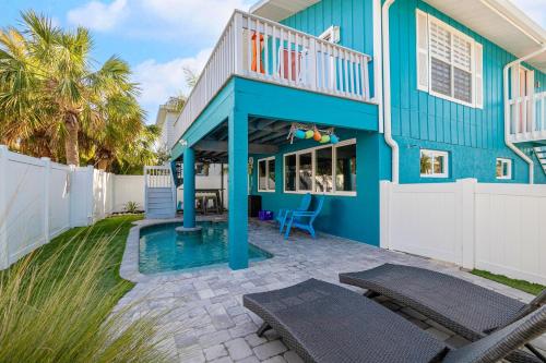 Sirena Del Mar - carbon neutral hotel in Holmes Beach