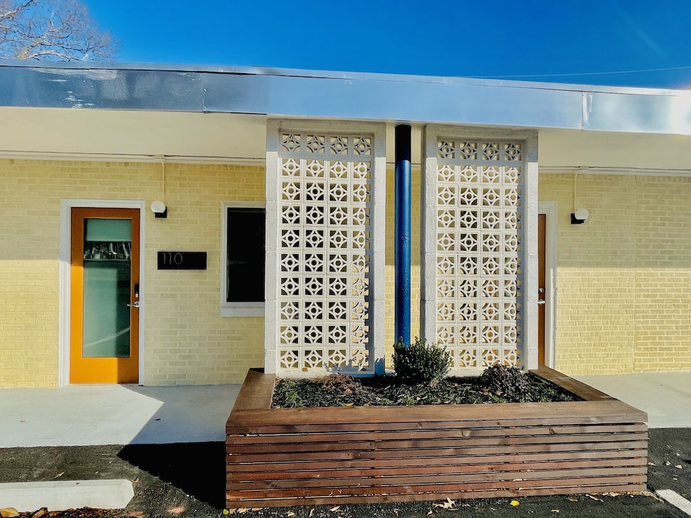New South Motor Inn - photo 49