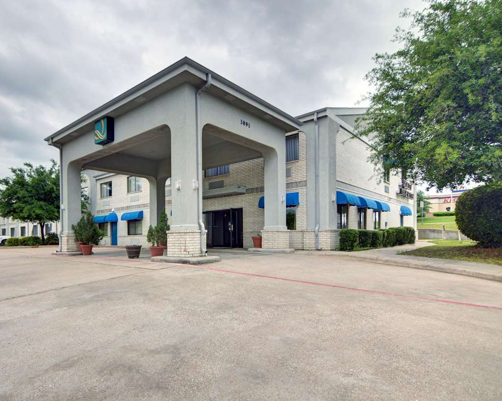 Quality Inn Suites Grand Prairie South — Grand Prairie