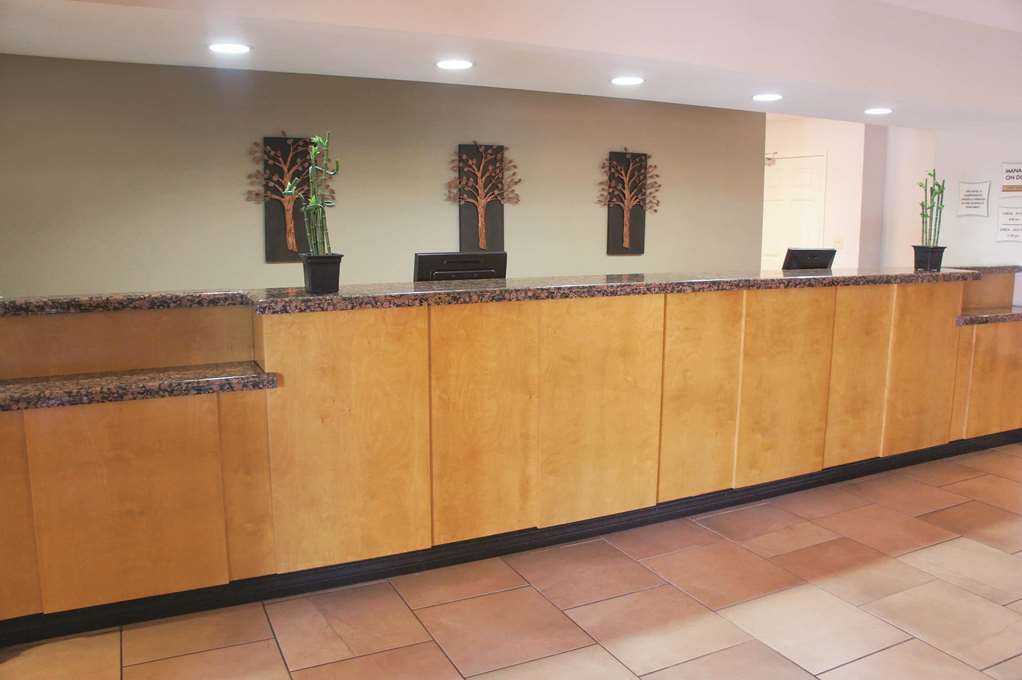 La Quinta Inn & Suites by Wyndham Tucumcari - photo 6