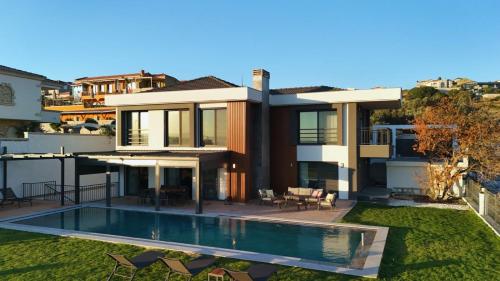 Cesme Villa Mona Ovacık luxury villa — 4-Star Luxury Hotel in Cesme, Turkey