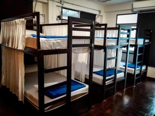 silom Dream catcher rainbow hostel