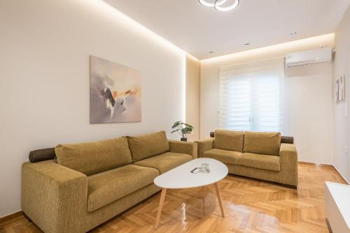Dream Athens Stay Cozy 3br with Balcony — 4-Star Luxury Hotel in Athens, Greece