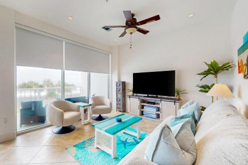 Pelican Oasis — 4-Star Luxury Hotel in Galveston, United States
