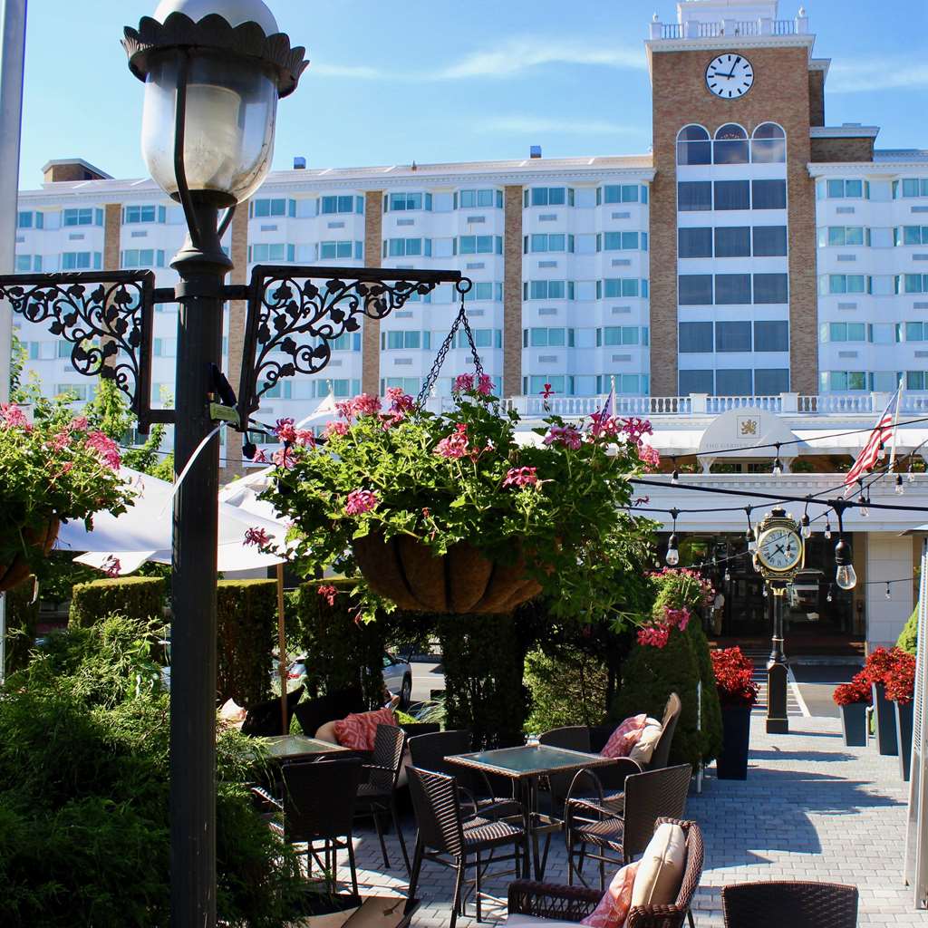 The Garden City Hotel - photo 25