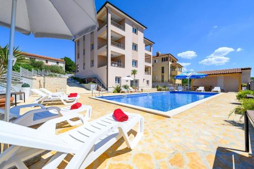 Stancija Amorozo 5 Apartment n. 7 — 4-Star Luxury Hotel in Porec, Croatia