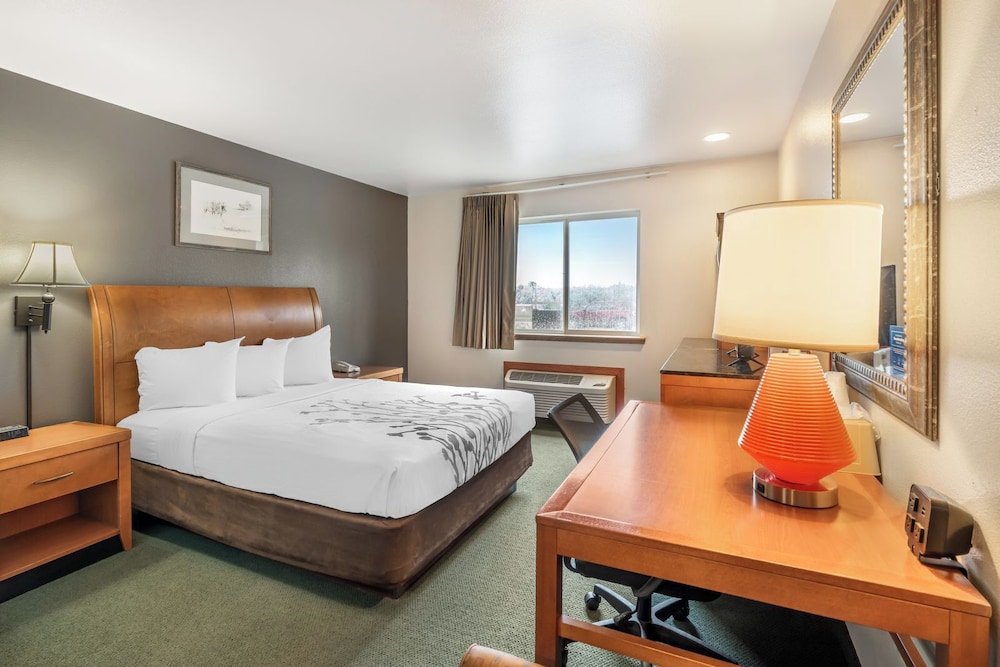 Colstrip Inn & Suites - photo 10
