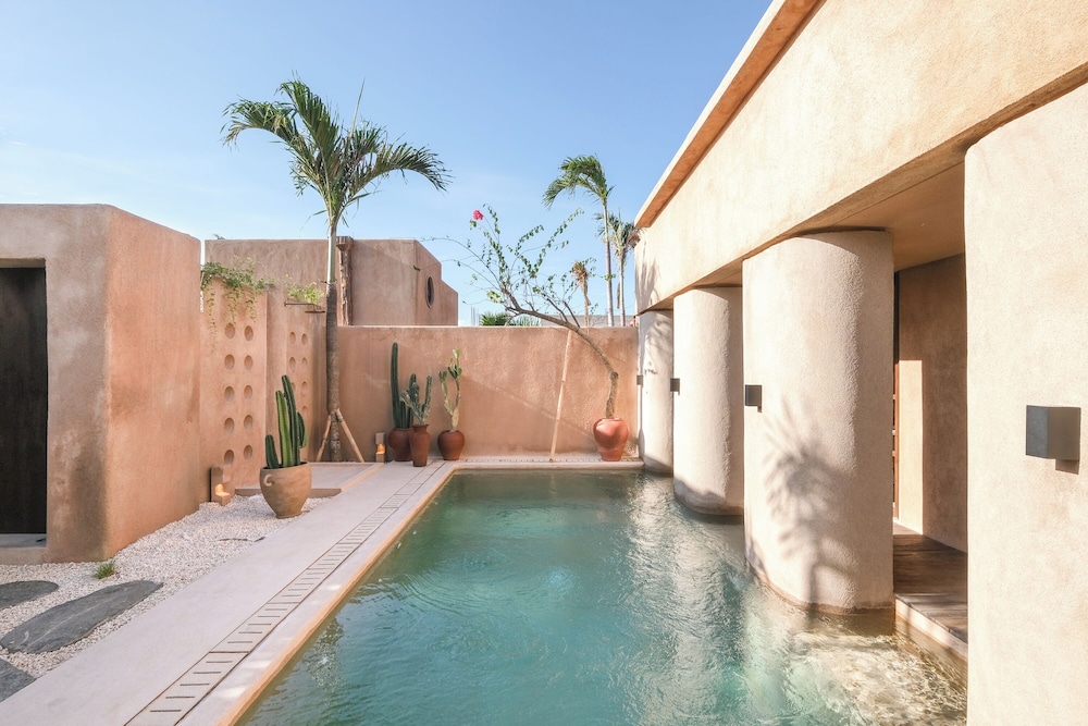 Pulau Alam at Bocoa Villas — 4-Star Luxury Hotel in Canggu, Indonesia