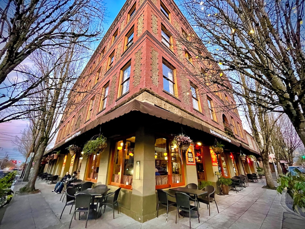 McMenamins Hotel Oregon - photo 9