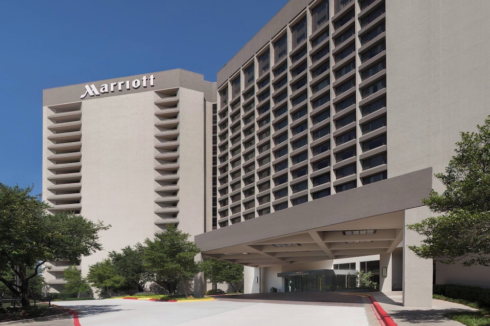 Dallas Fort Worth Airport Marriott - photo 73