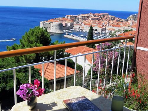 Two bedroom apartment Belvedere Dubrovnik Old Town and sea views