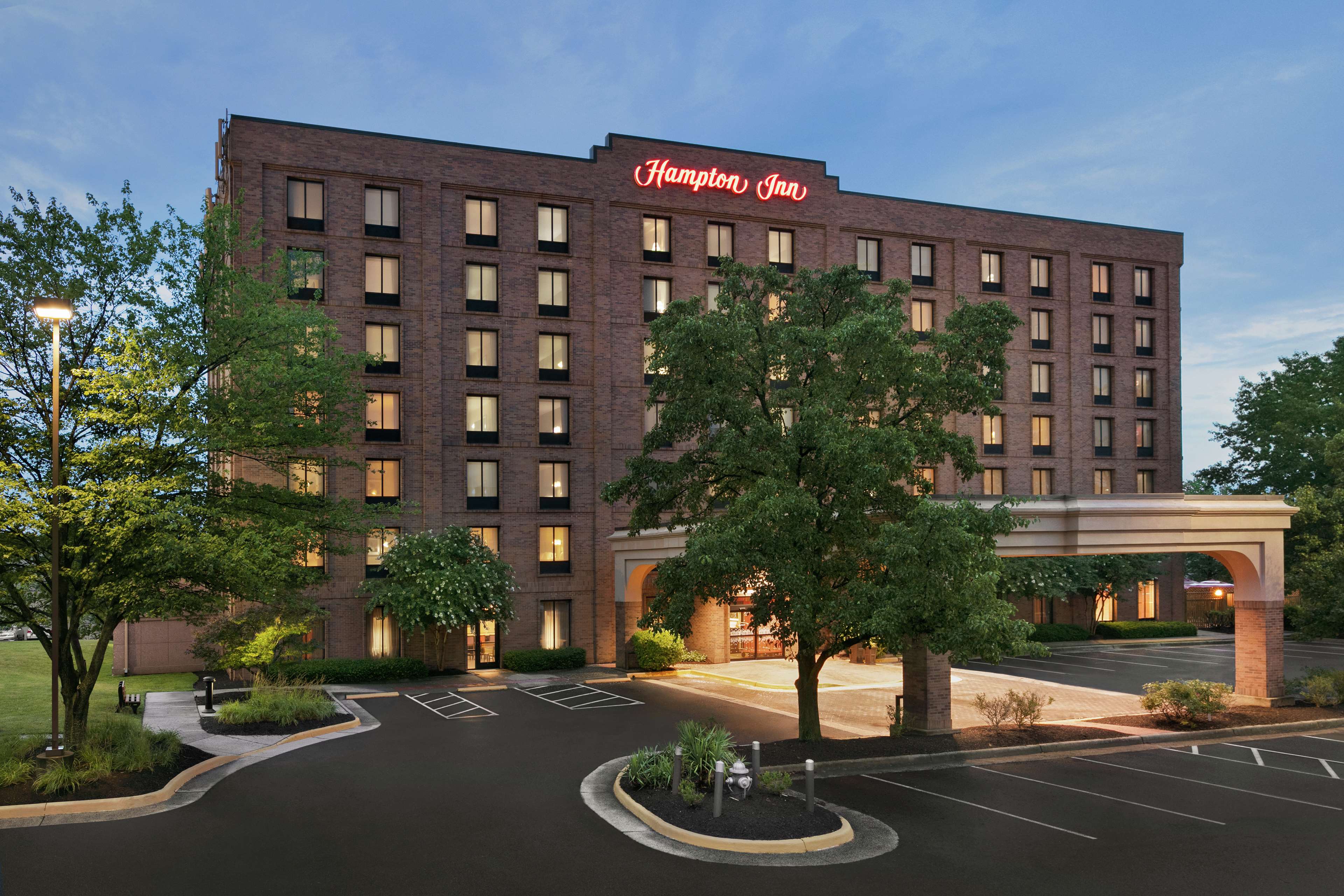 Hampton Inn Washington Dulles Int'l Airport South - carbon neutral hotel in Chantilly