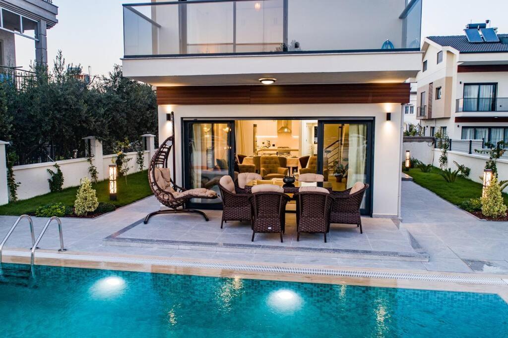 Merkezde 8 Kişilik Yerden Isıtmalı Villa — 4-Star Luxury Hotel in Fethiye, Turkey