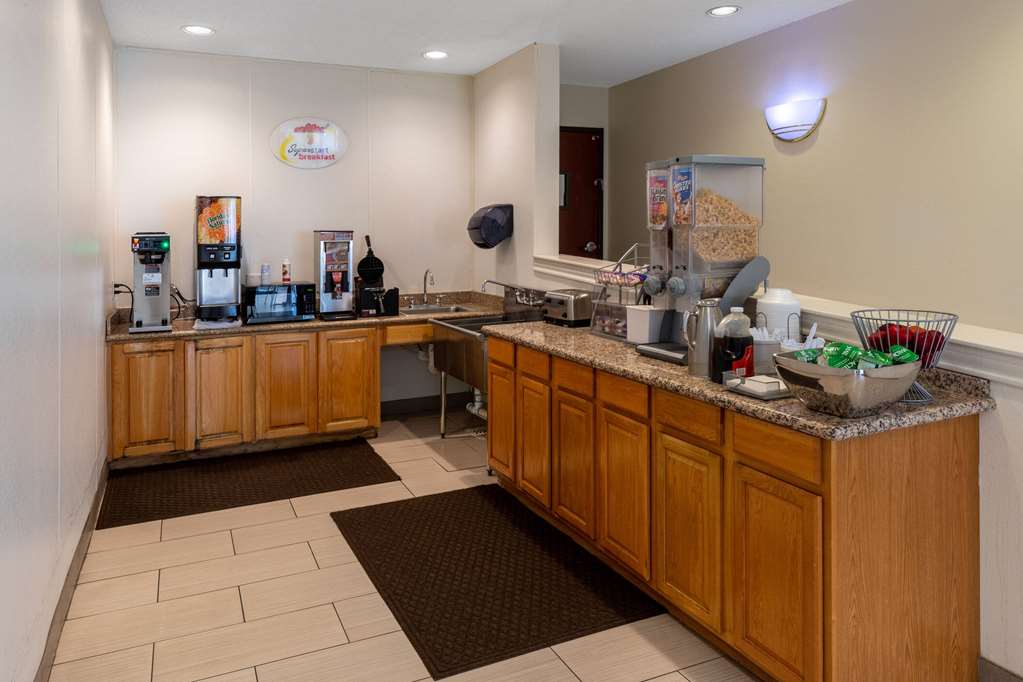 Super 8 by Wyndham Garland Rowlett East Dallas Area - photo 39