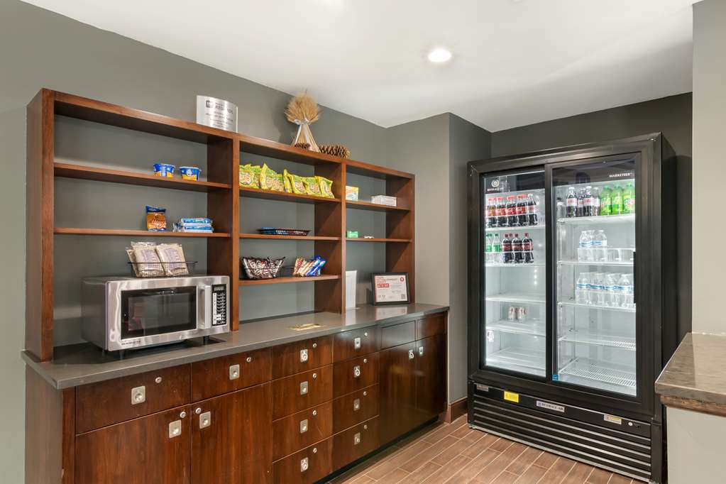 Best Western Plus Kansas City Sports Complex Hotel - photo 45