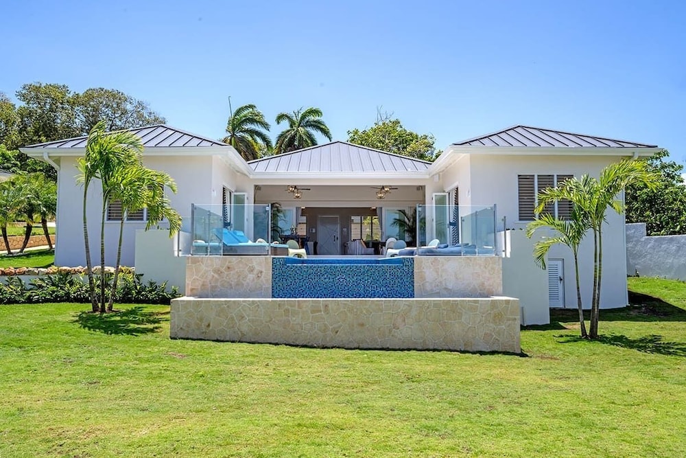 Eden Luxe 1 in Montego Bay, Jamaica