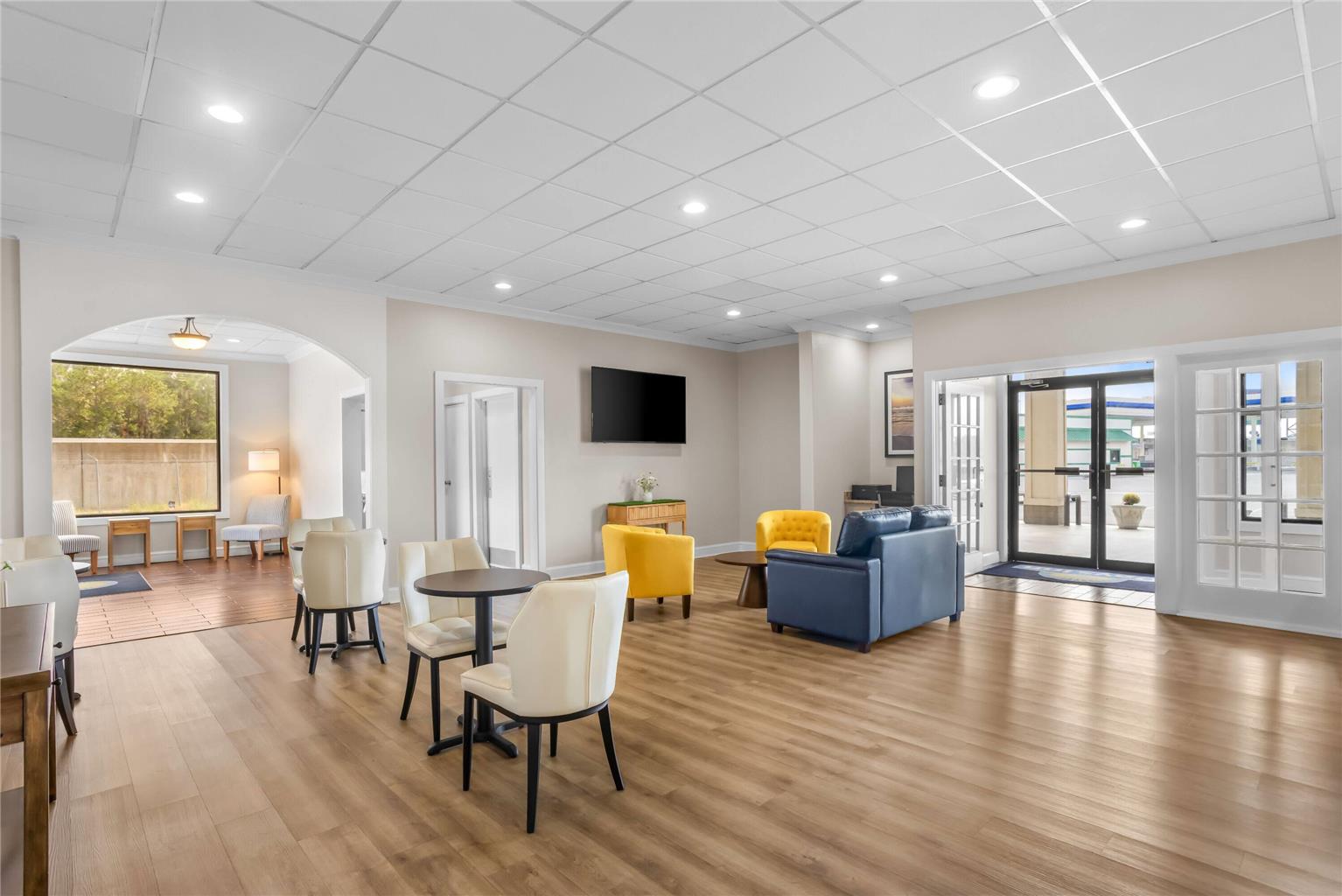 Days Inn by Wyndham Adel I 75 - photo 9