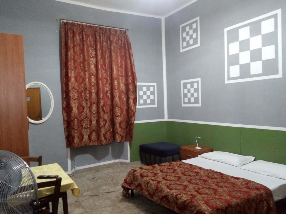 Hallo Porto Cv in Civitavecchia, Italy