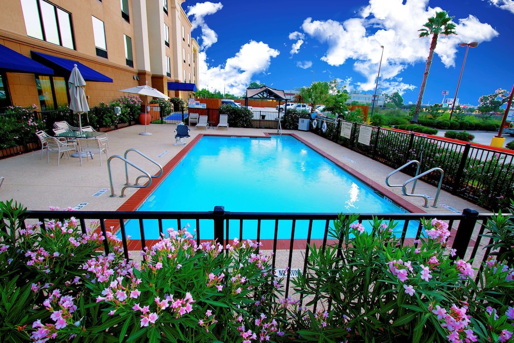Hampton Inn & Suites by Hilton Tomball Houston NW - photo 26