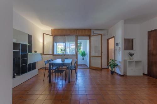 Pontelagoscuro Huge & Residential Apartment — 4-Star Luxury Hotel in Ferrara, Italy