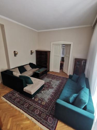 Antikvilla Apartman — 4-Star Luxury Hotel in Szeged, Hungary