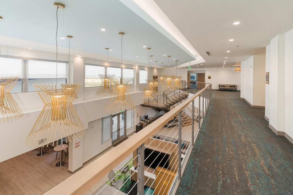 Element Denver International Airport - photo 4