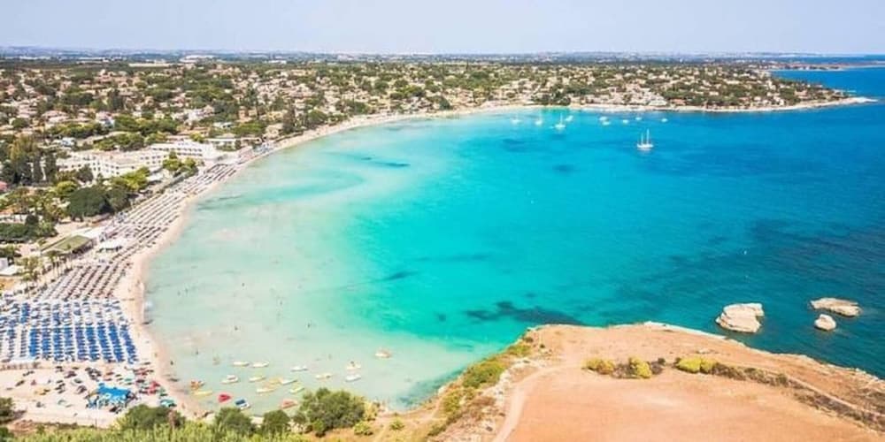 Villa Teti — 4-Star Luxury Hotel in Siracusa, Italy