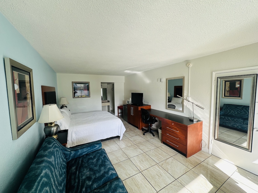 Boca Inn - photo 7
