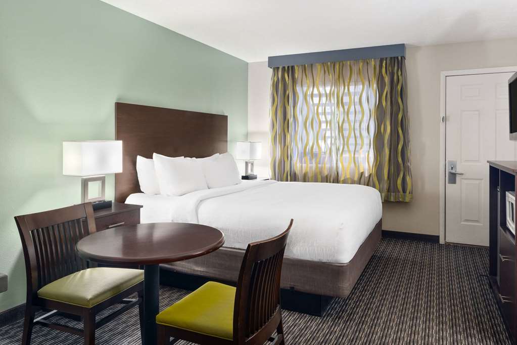 Wingate by Wyndham Cedar City - photo 13