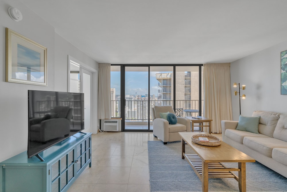Tower 1 Suite 3514 KP by Koko Resort Vacation Rentals - photo 12