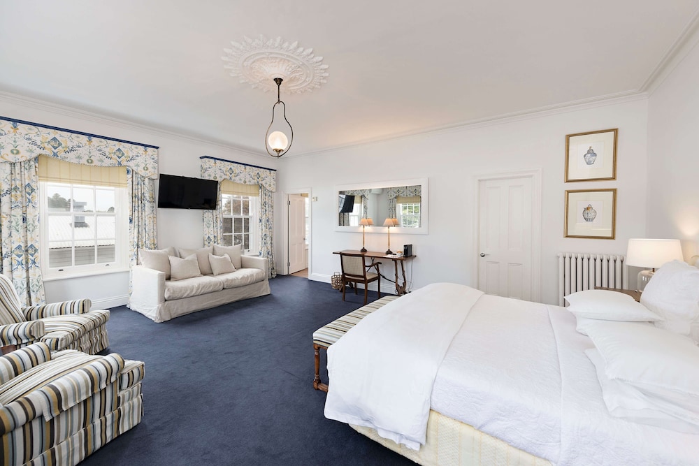 Oscars Waterfront Boutique — Port Fairy — photo 4