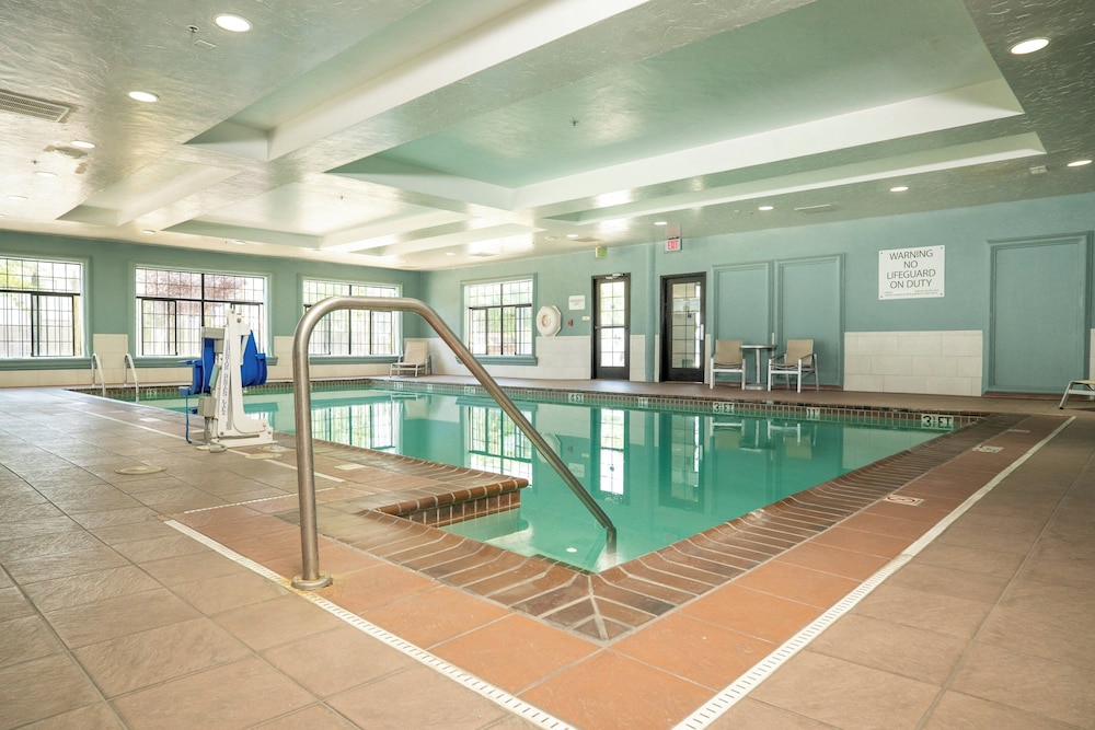 Holiday Inn Express Hotel & Suites Hesperia by IHG - photo 25