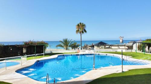 Banana Beach EaW Homes — 4-Star Luxury Hotel in Marbella, Spain
