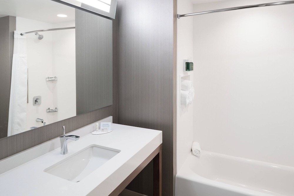 Courtyard by Marriott Hilton Head Island - photo 21
