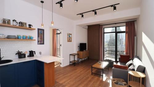 Super Stylish 1BR Apartment Near Fabrica