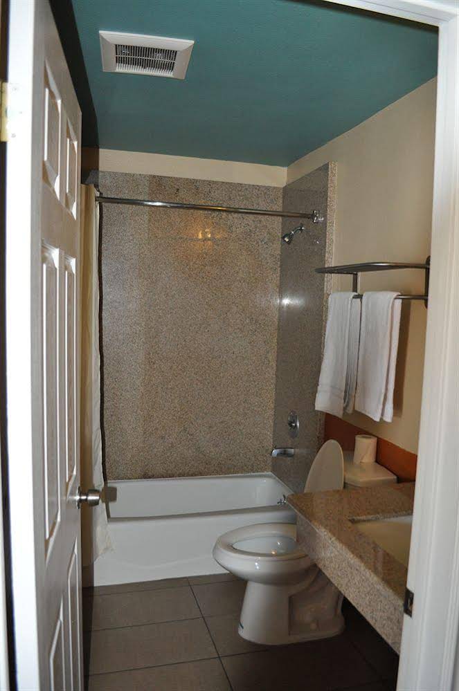 Rocky Inn - photo 3