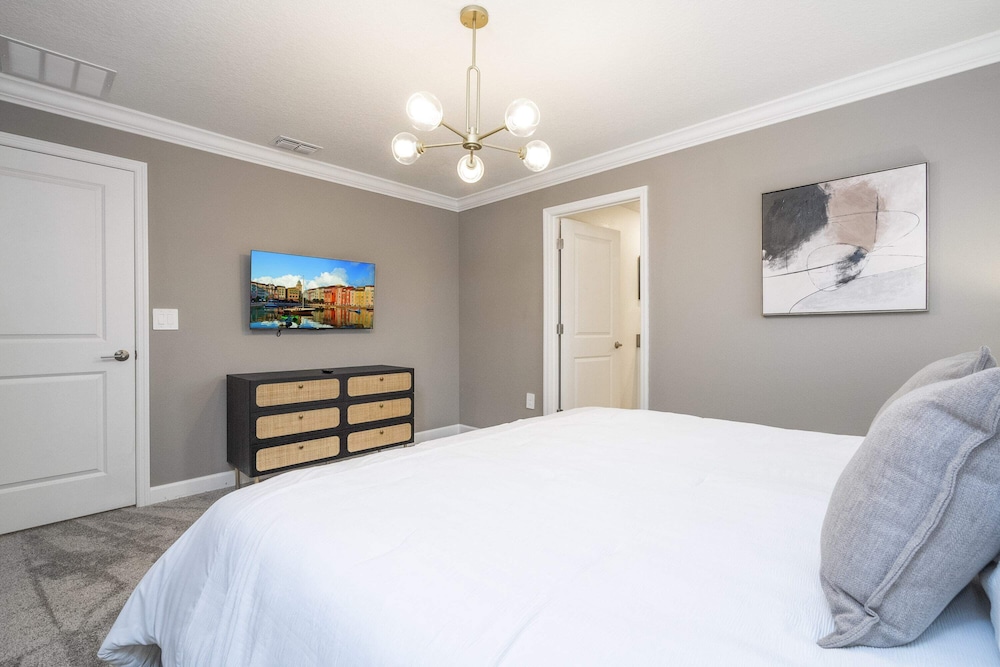 Stunning 5 Bd W Pool @ Storey Lake Resort 2400 - photo 13