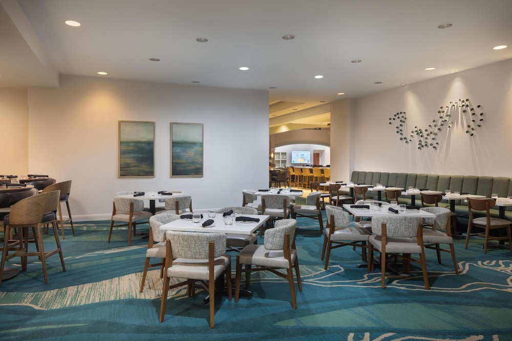 Embassy Suites by Hilton San Marcos Hotel Conference Center - photo 44