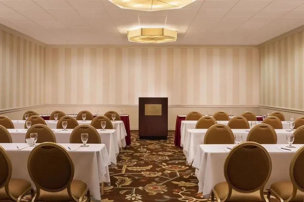 Wyndham Providence Airport - photo 20