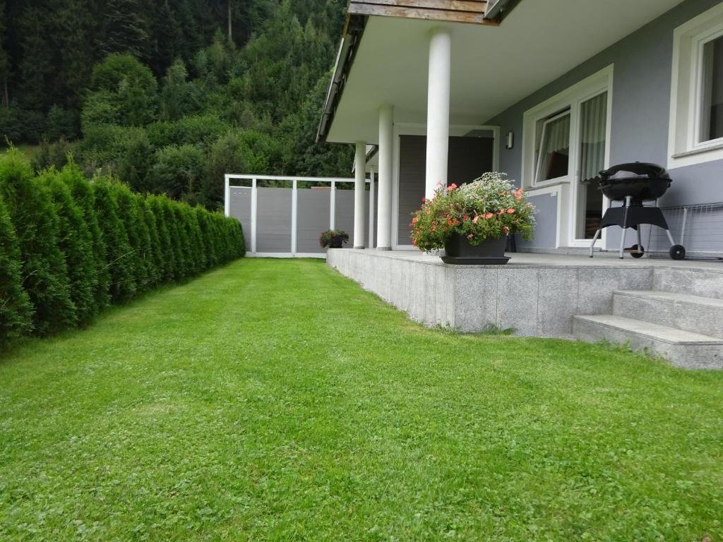 Appartement Julian — 4-Star Luxury Hotel in Fuegen, Austria