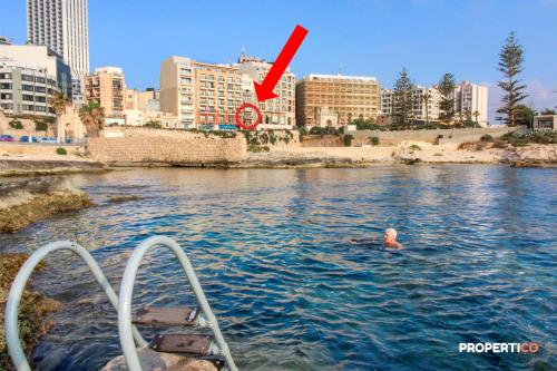 3BR with Seaviews I 60 seconds to the Beach — 4-Star Luxury Hotel in San Giljan, Malta